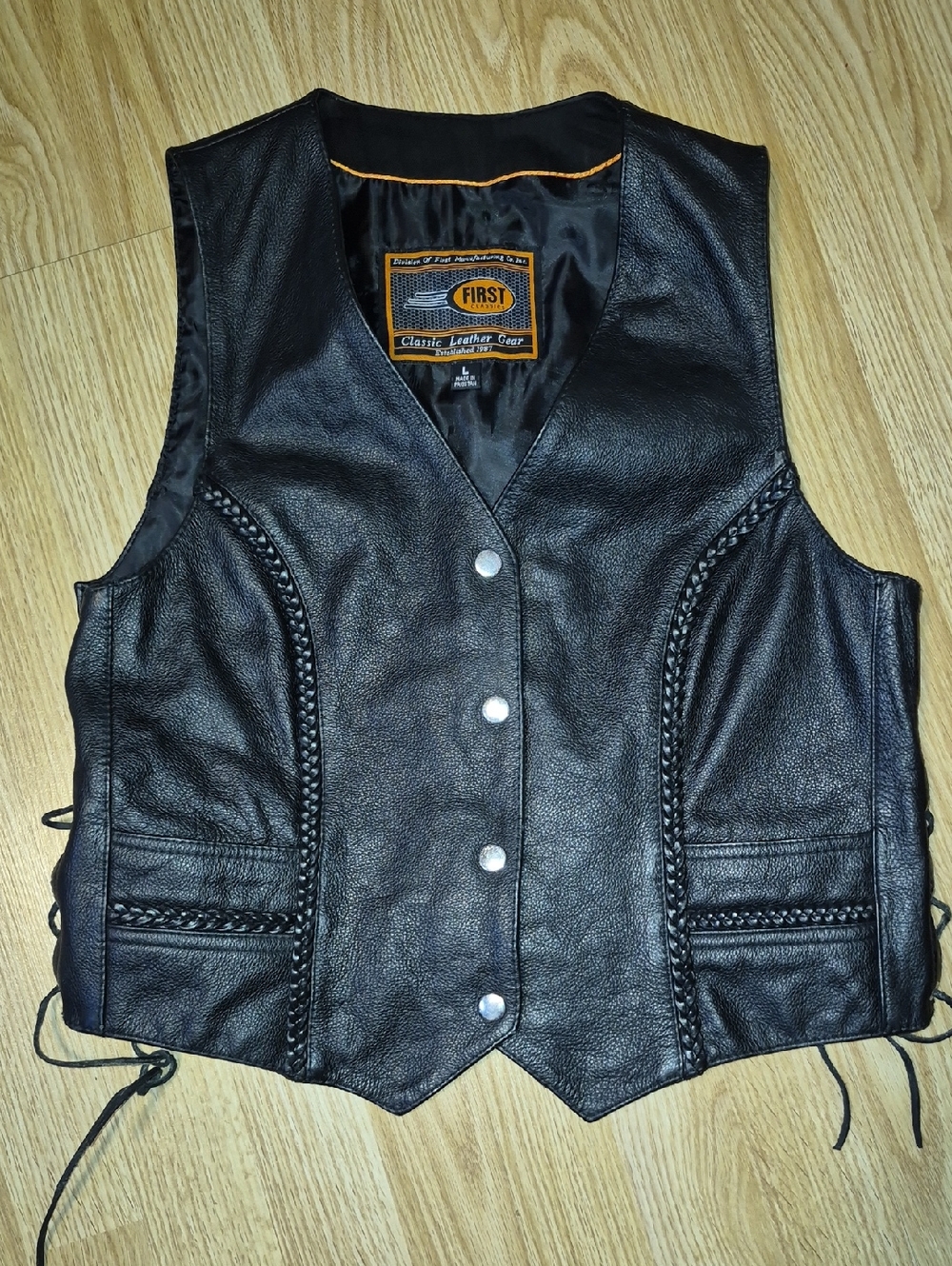 Womens First Classics Black Leather Braided Vest Size L see Chest Measurement